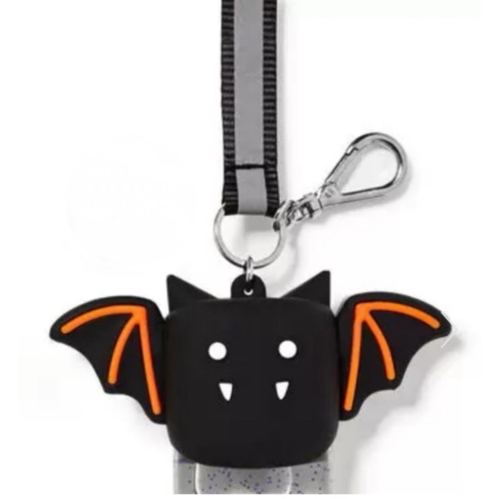 Bath & Body Works Wearable Bat 🦇 Bestie